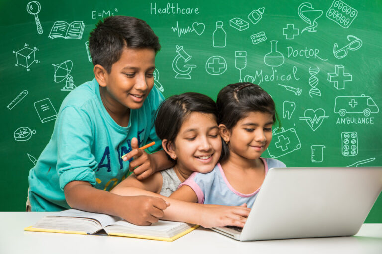 Image of students feeling empowered and motivated while learning with Upperguru