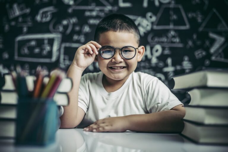 Student attending an online class with Upper Guru.